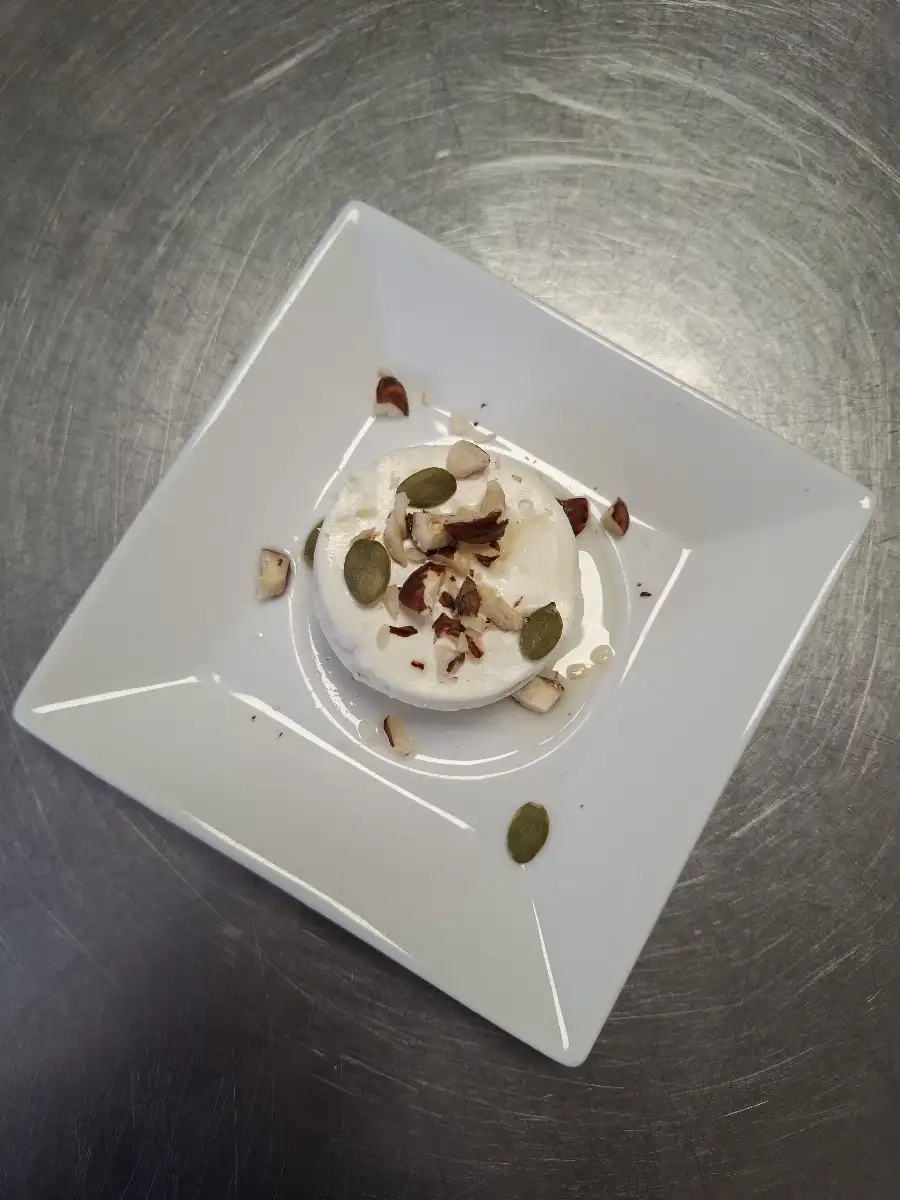 Chèvre de Baffy aux noisettes